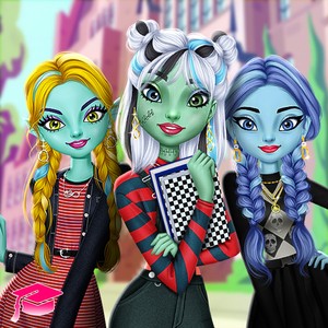 Play Monster Girls High School Squad Online